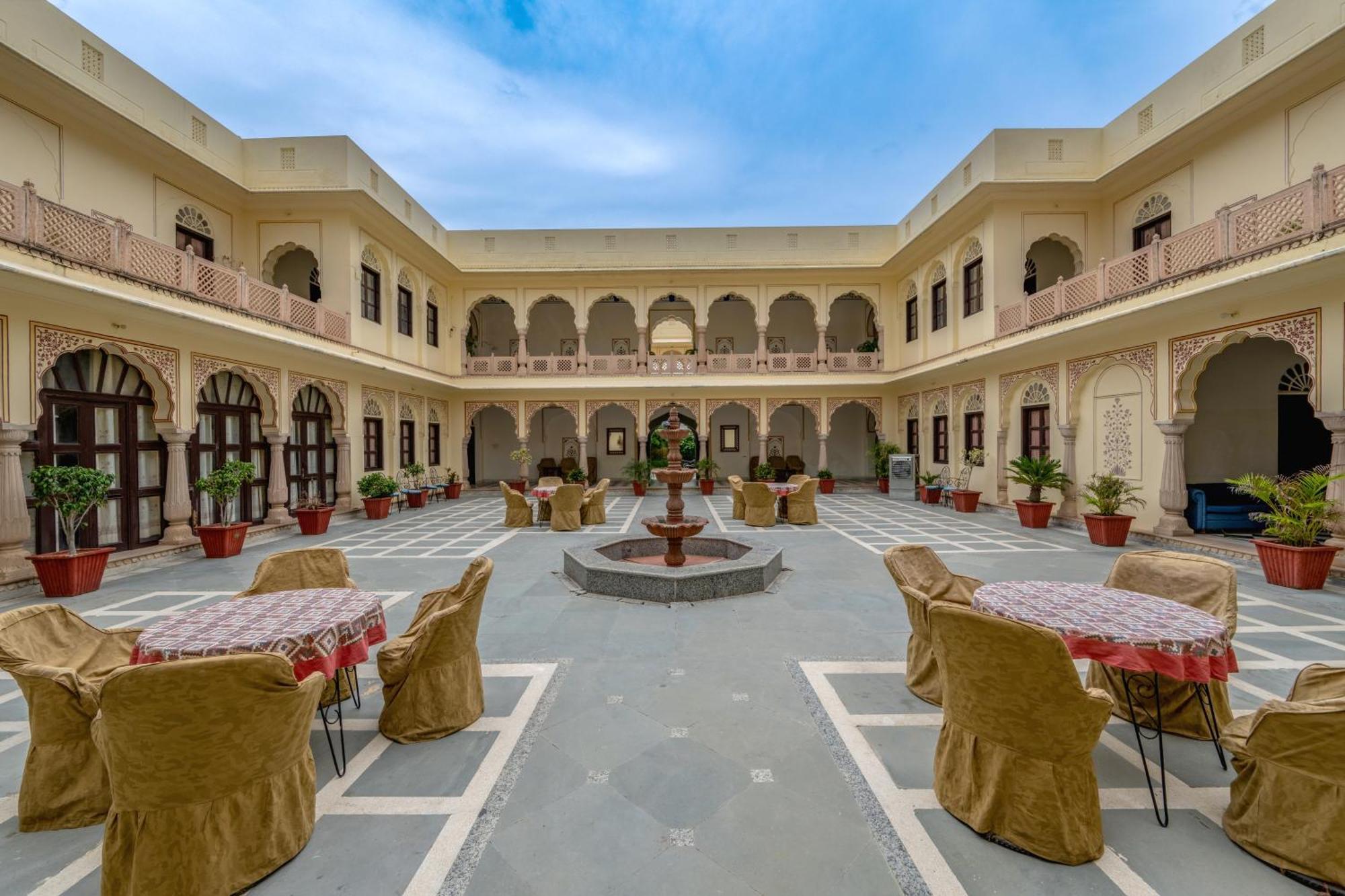 Dhulagarh Heritage Palace Hotel Near Jaipur Bānskhoh 外观 照片